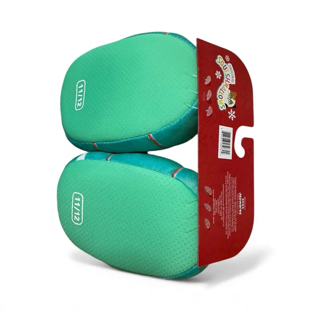 Squishmallows Festive Green and White Slippers